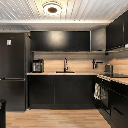 Red Polar House דירה *