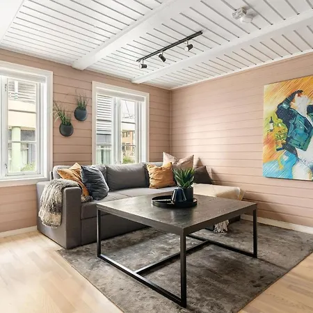 アパート Red Polar House *