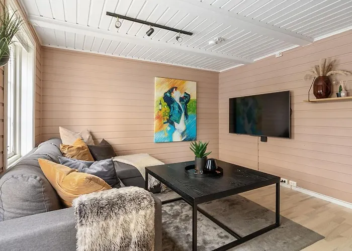 Red Polar House * Tromsø