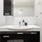 Red Polar House Apartment *
